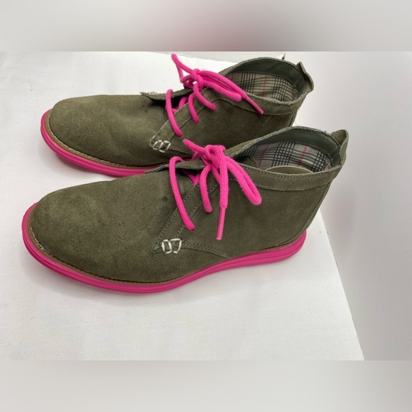 Skechers Groove Lite-Chummy Olive Green Suede Ankle Booties Size 6 - Picture 1 of 8